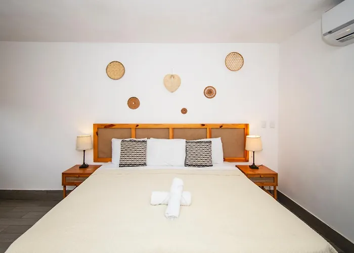Yuli Hotel