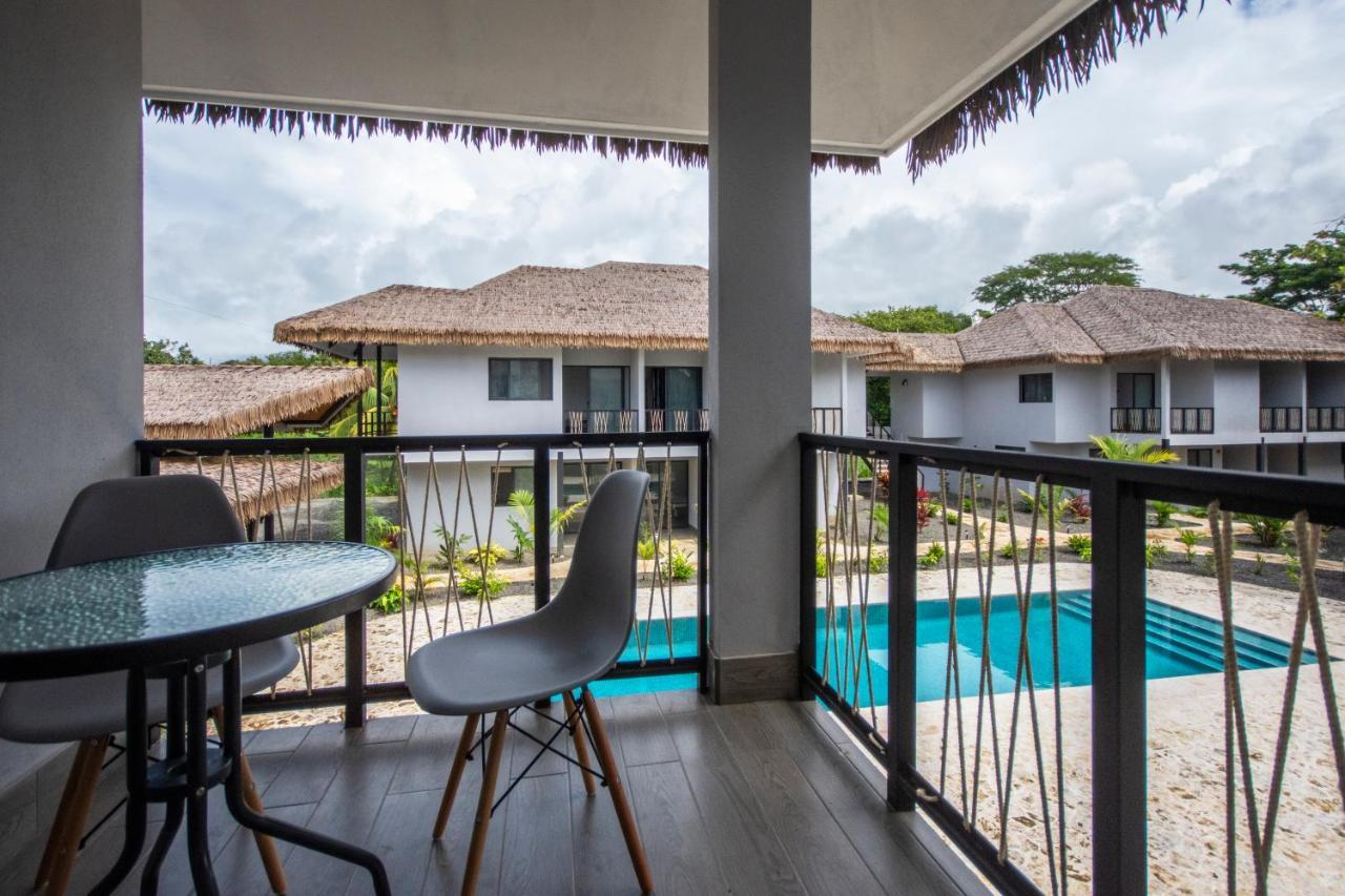 Yuli Hotel *