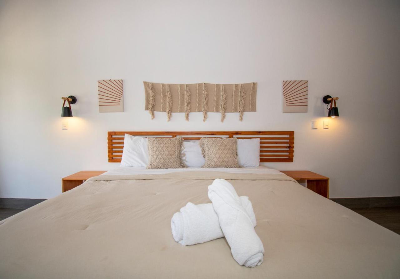 Yuli Hotel *